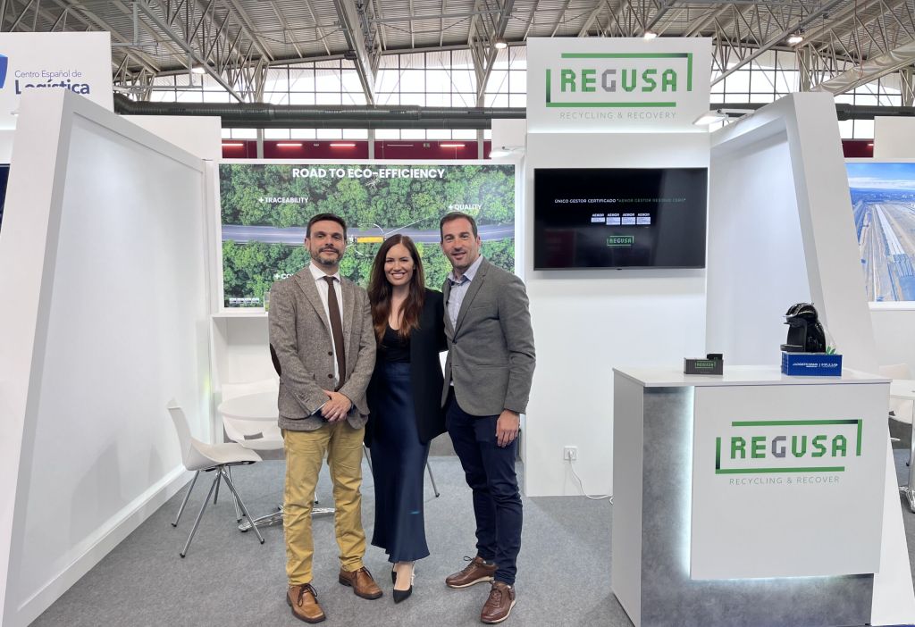 equipo stand